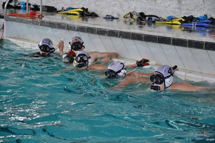 Hokej pod wodą Walenie Londyn 2015